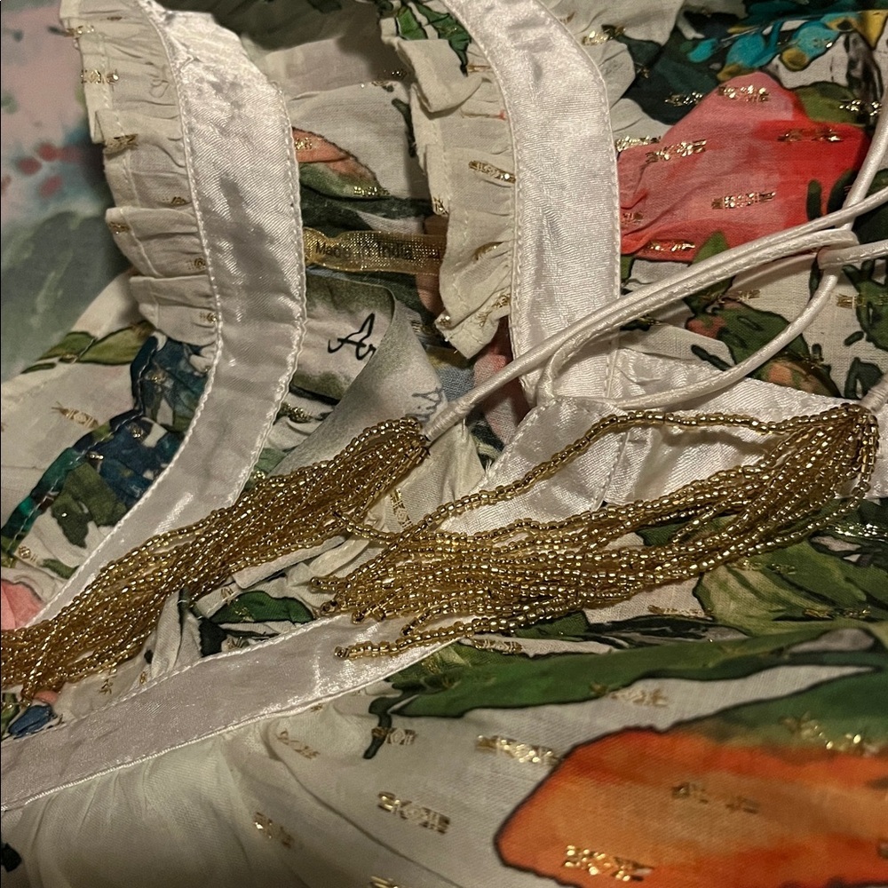 Aratta Large Zinnea Metallic Top - Picture 10 of 10